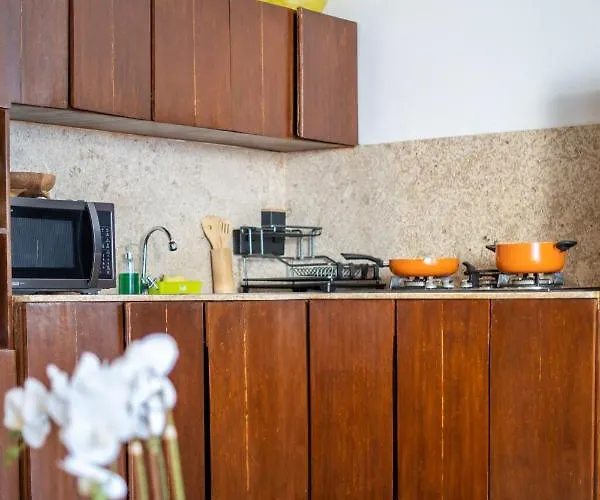 Casa Maleh 2br Lively In Kayuaya ヴィラ