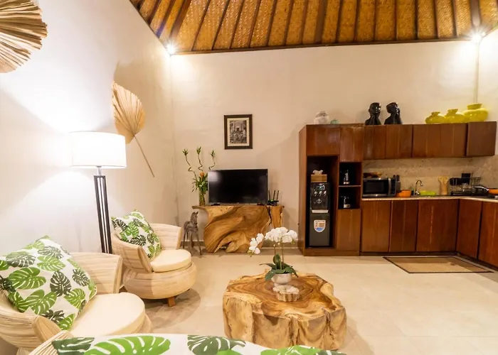 Casa Maleh 2br Lively In Kayuaya ヴィラ *