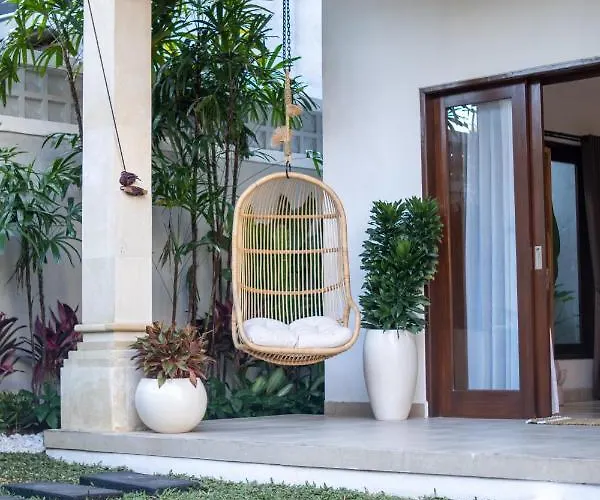 ヴィラ Casa Maleh 2br Lively In Kayuaya