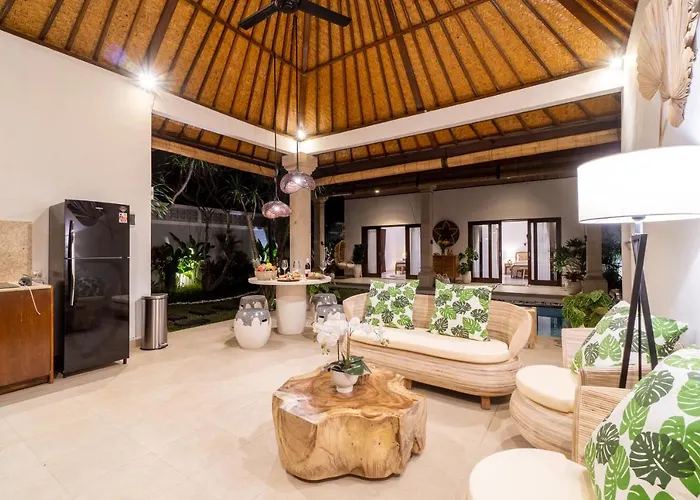 ヴィラ Casa Maleh 2br Lively In Kayuaya *